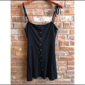 NWT TOPSHOP BLACK BUTTON DRESS